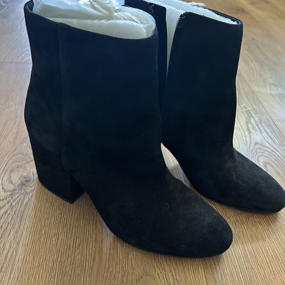 Sam Edelman Chic Black Suede Ankle Booties